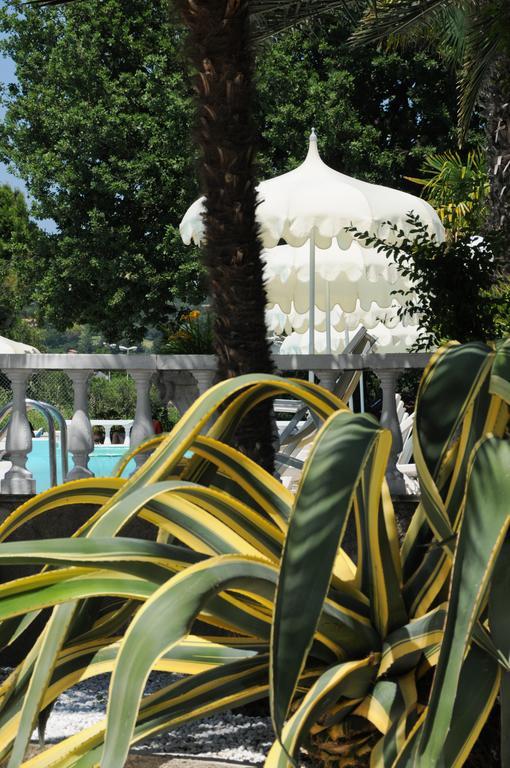 Camping Village Riviera Numana Exterior foto